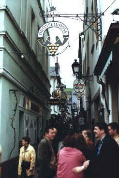 Entry to the Drosselgasse