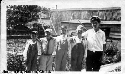 tn_GROUP11.JPG (400x236; 49980 bytes)